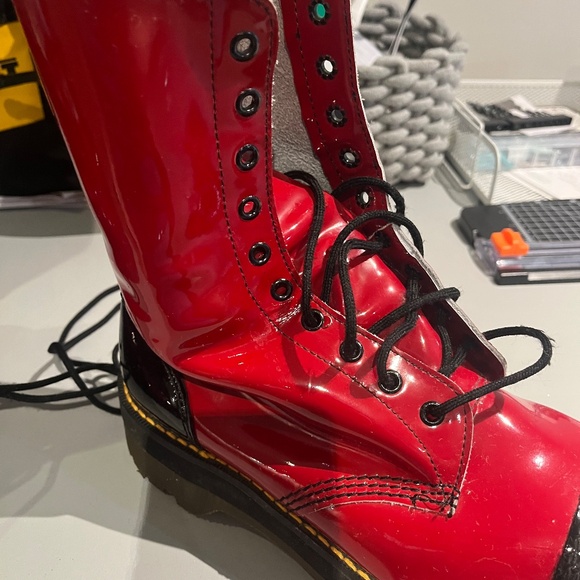 Vintage Dr. Martens Patent Leather Red & Black, Women's size 10 US - Picture 14 of 16